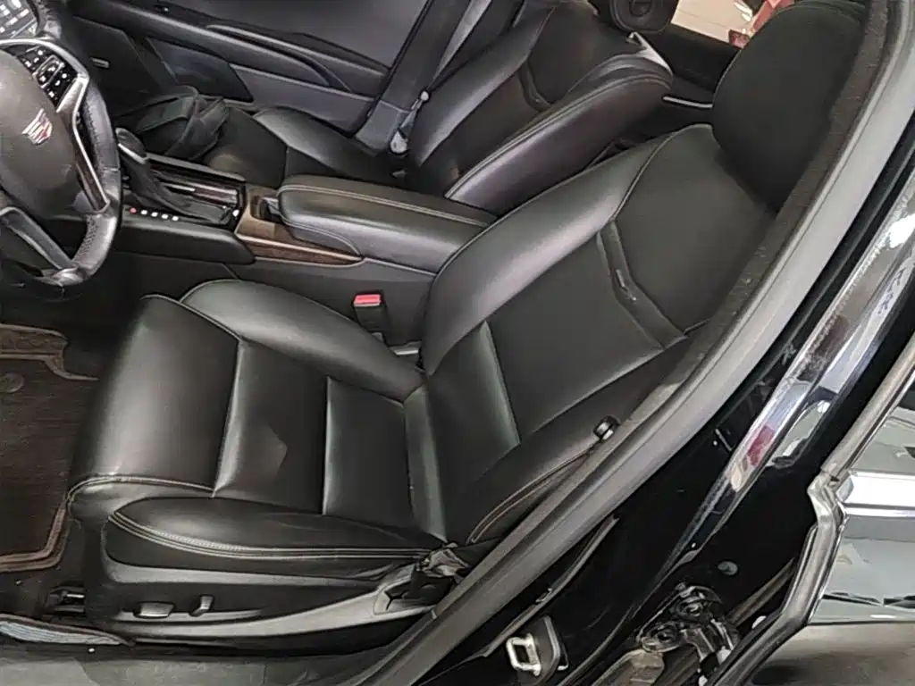 Cadillac XTS 2018 — фото 15