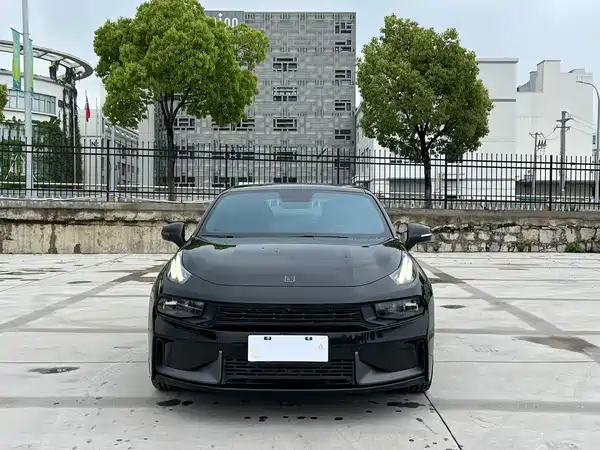 Lynk & Co 03 2021