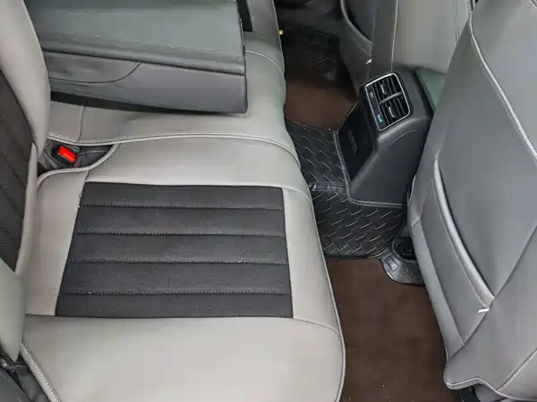 Audi A4L 2014
