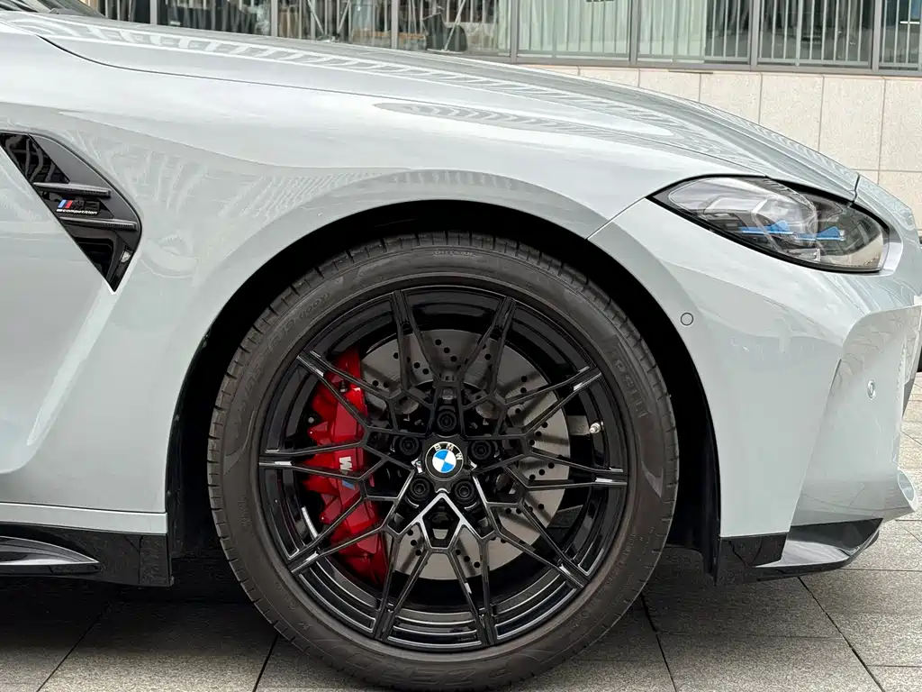 BMW M3 2024 — фото 17