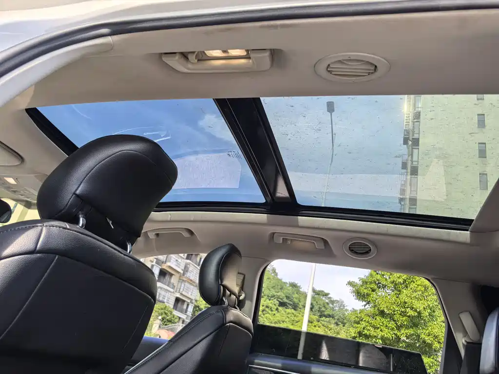 Ford Edge 2017 — фото 14