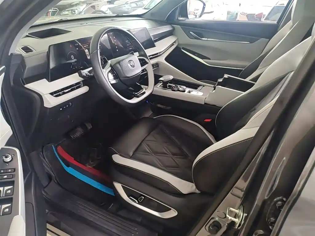 Changan CS75 PLUS 2023 — фото 15