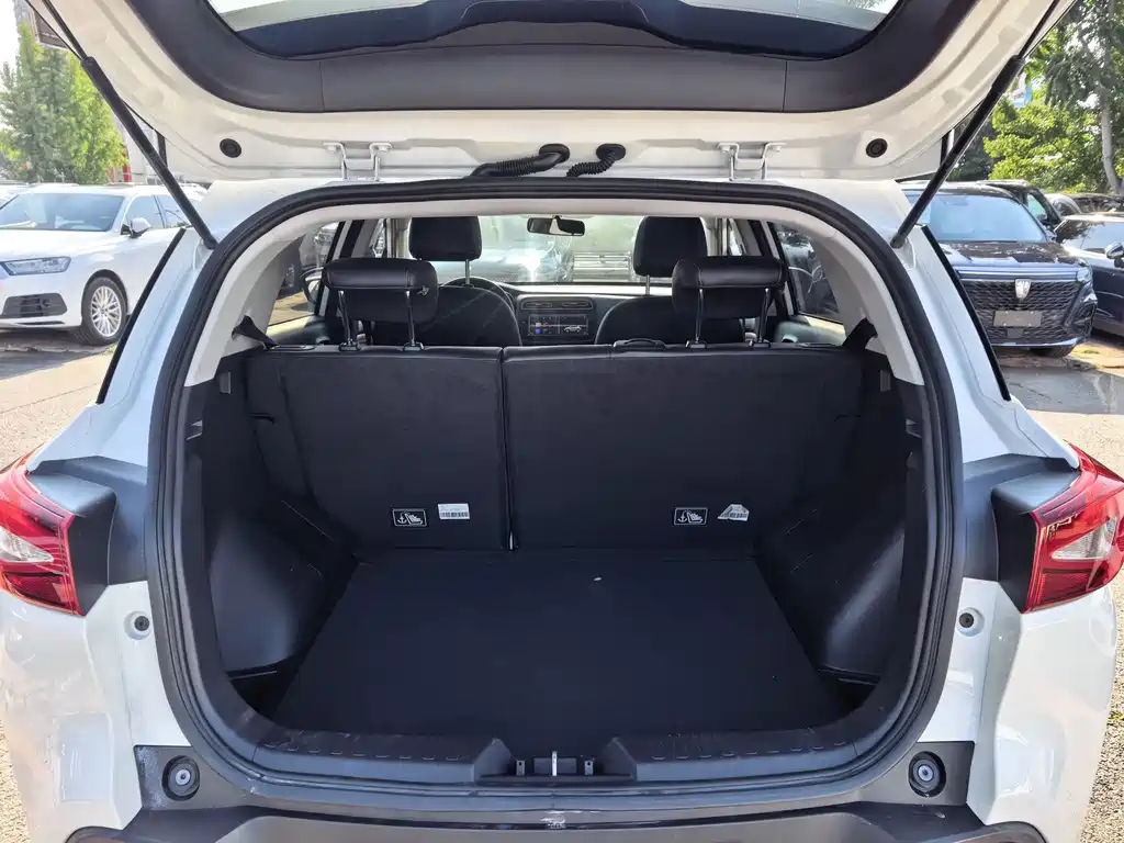 Aion Trumpchi GE3 2020 — фото 15