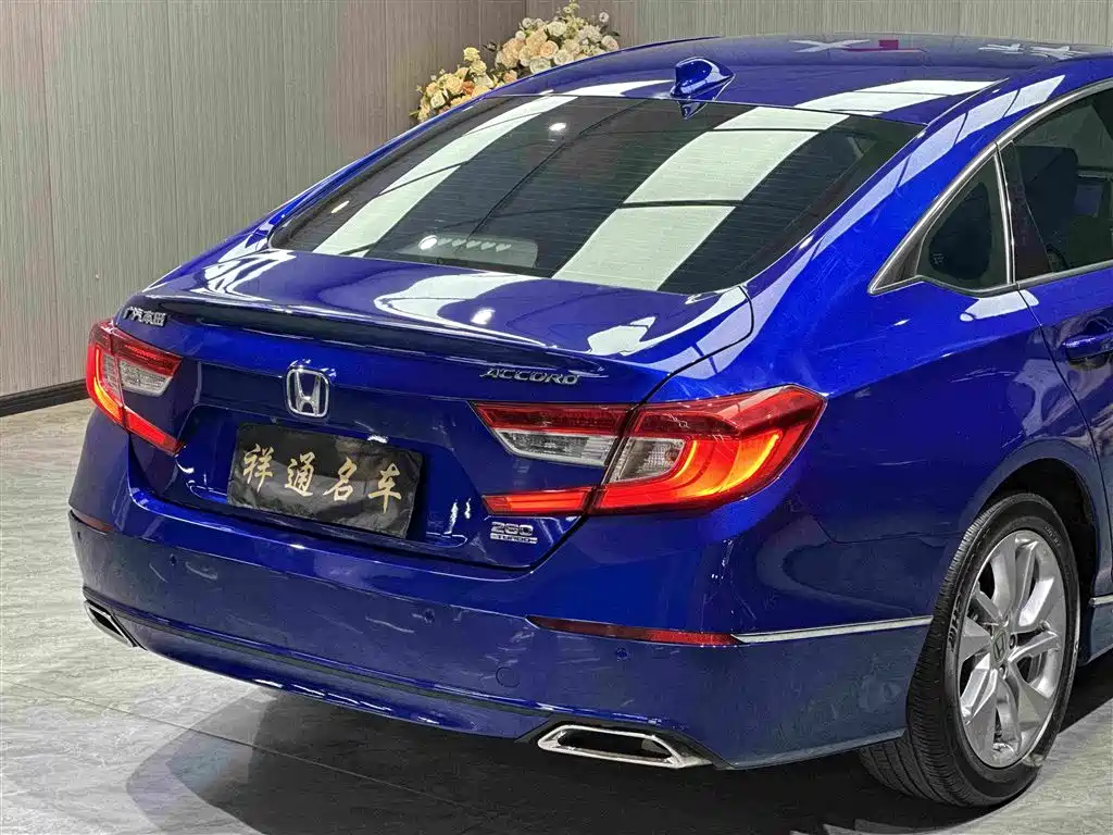 Honda Accord 2018 — фото 14