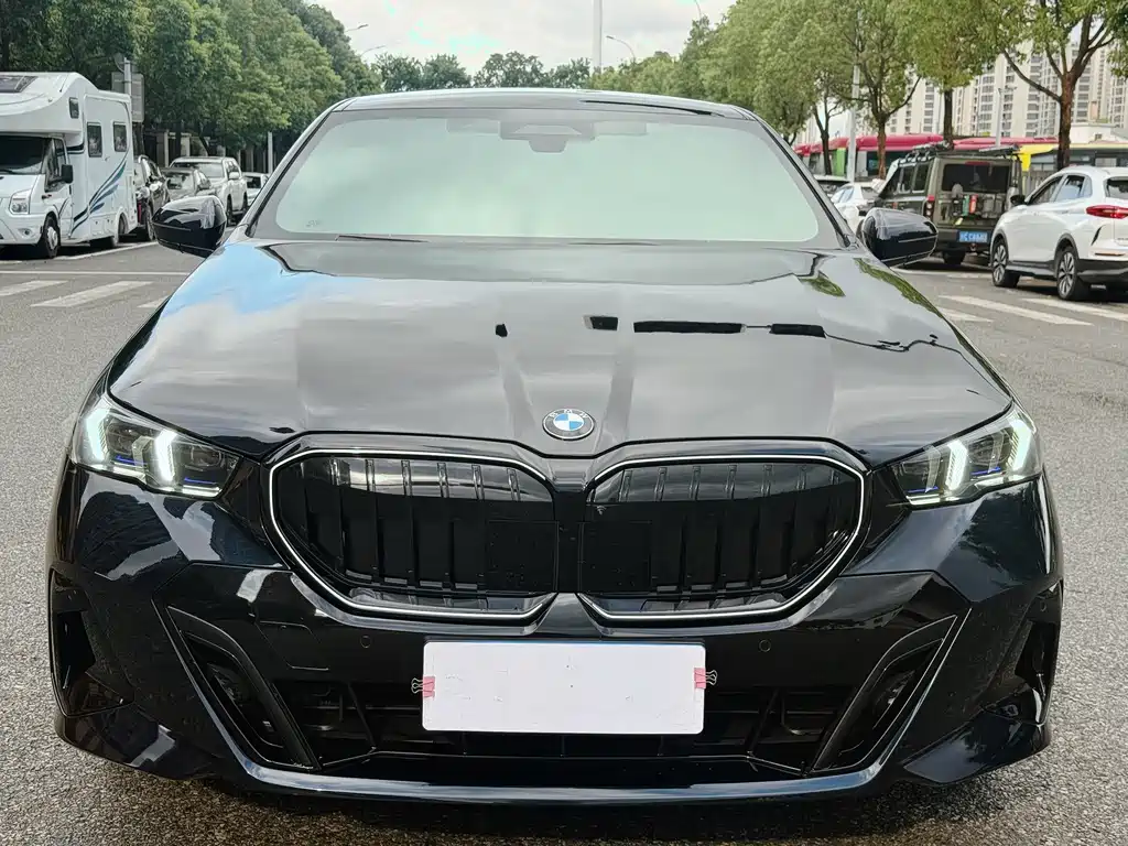 BMW 5 Series 2026