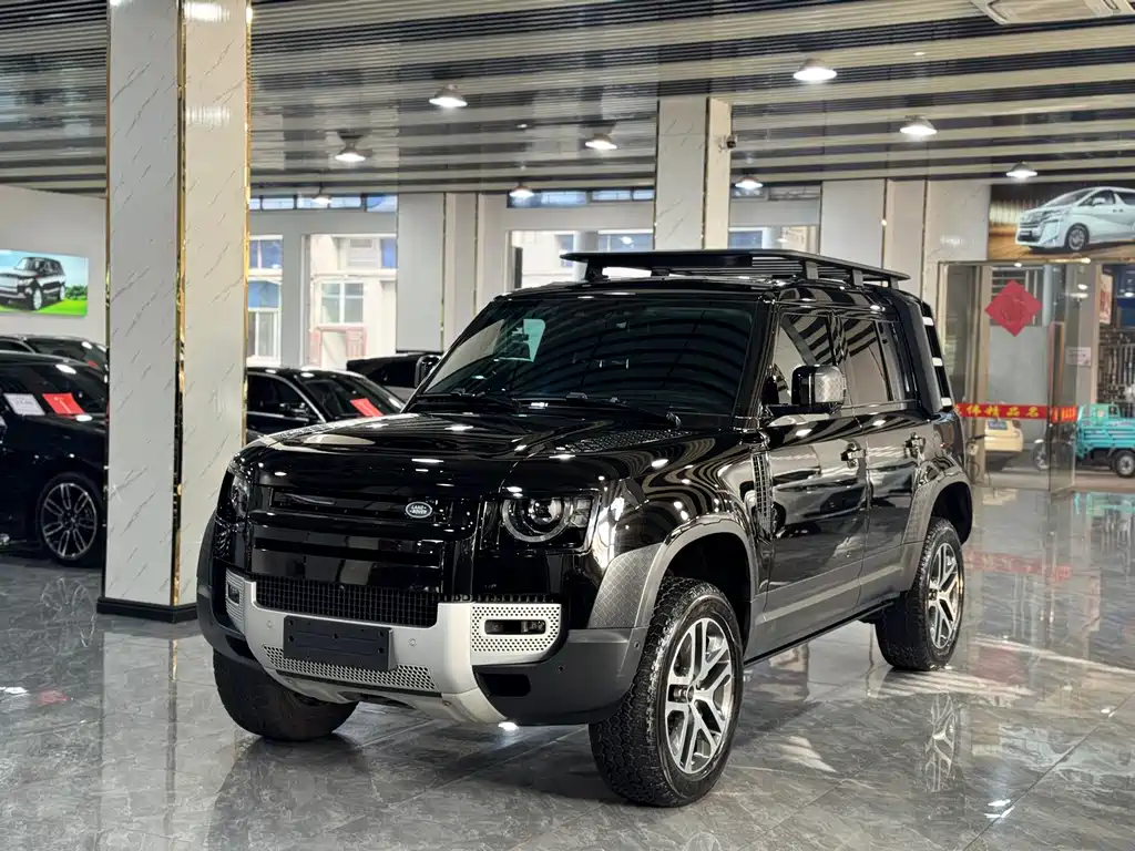 Land Rover Defender 2024 — фото 1