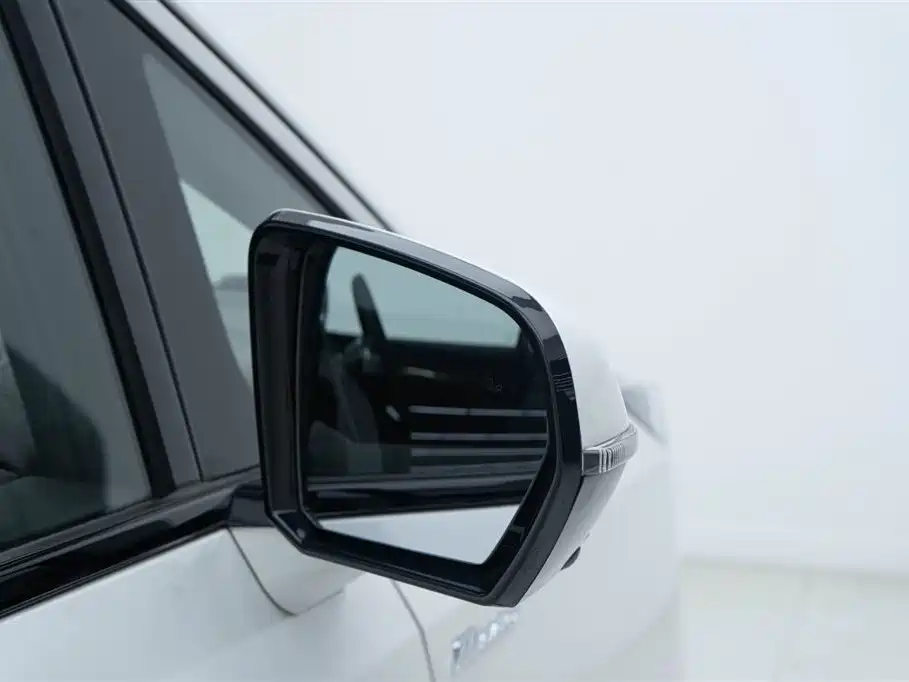 GAC Motor Trumpchi M8 2024 — фото 10