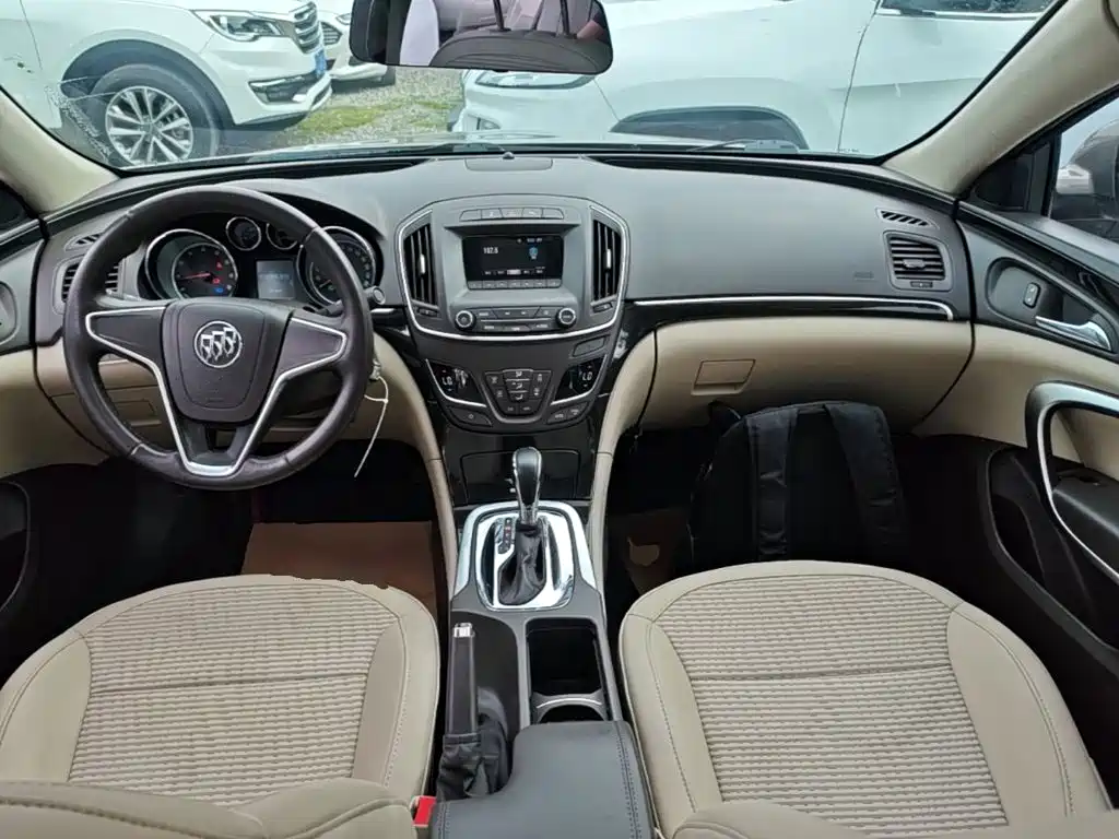 Buick Regal 2015 — фото 10