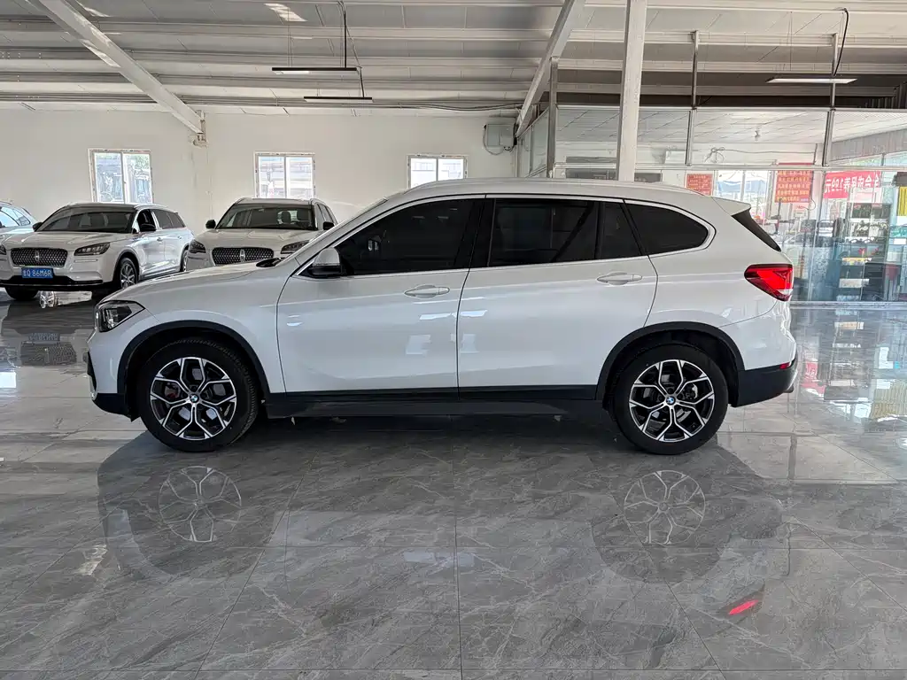 BMW X1 2023 — фото 3