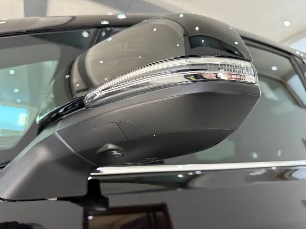 Toyota Alphard 2022 — фото 4