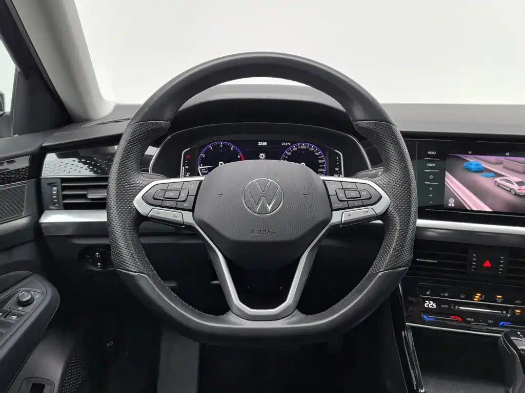Volkswagen Passat 2022 — фото 11