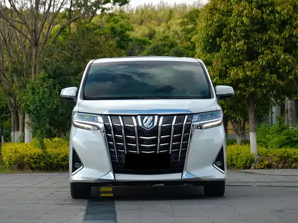 Toyota Alphard 2022