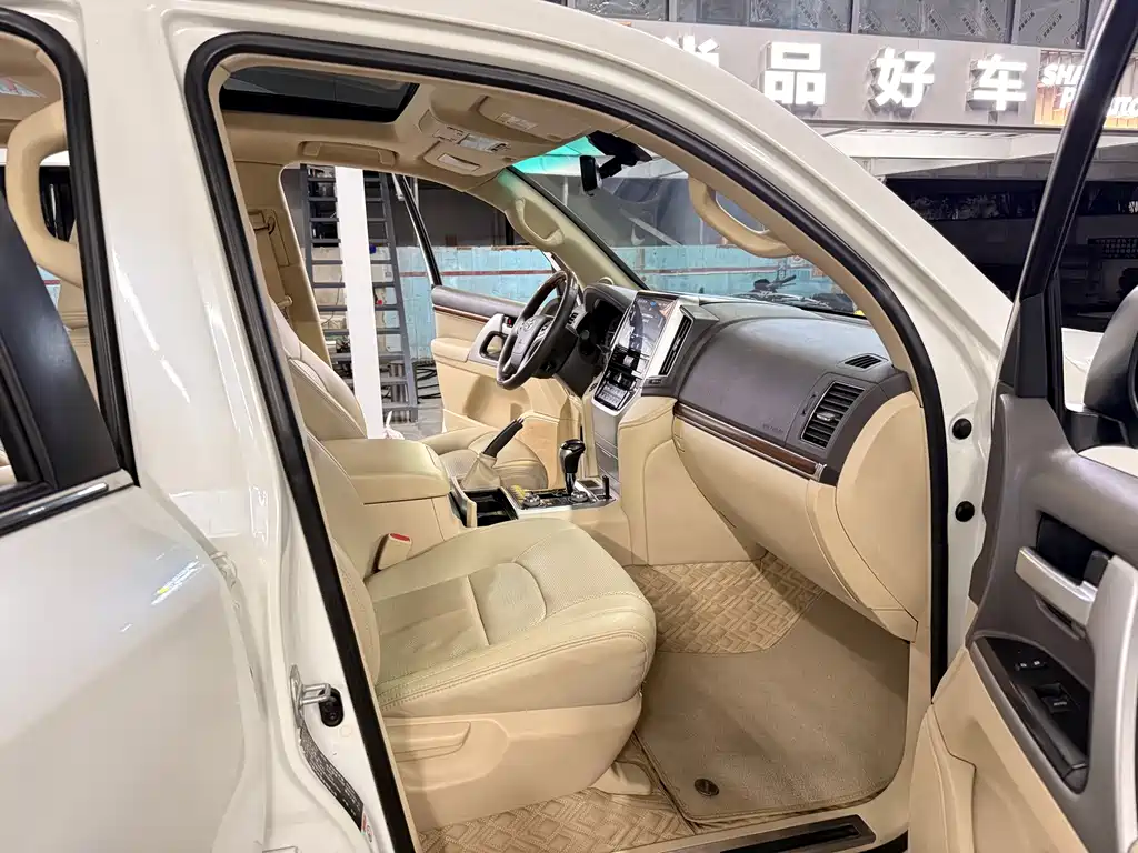 Toyota Land Cruiser 2016 — фото 11