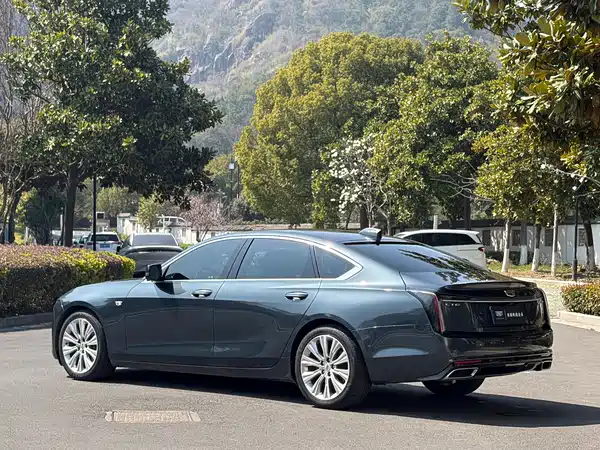 Cadillac CT6 2023