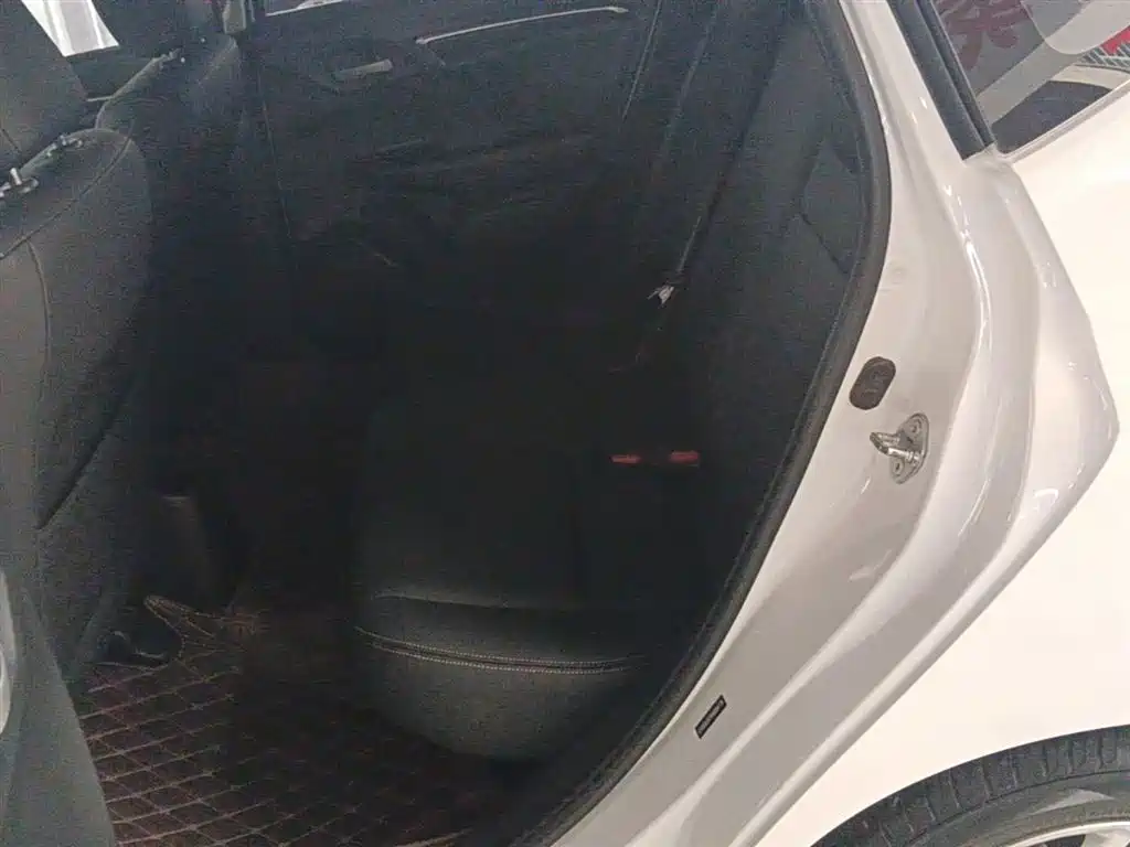 Honda Fit 2017 — фото 17