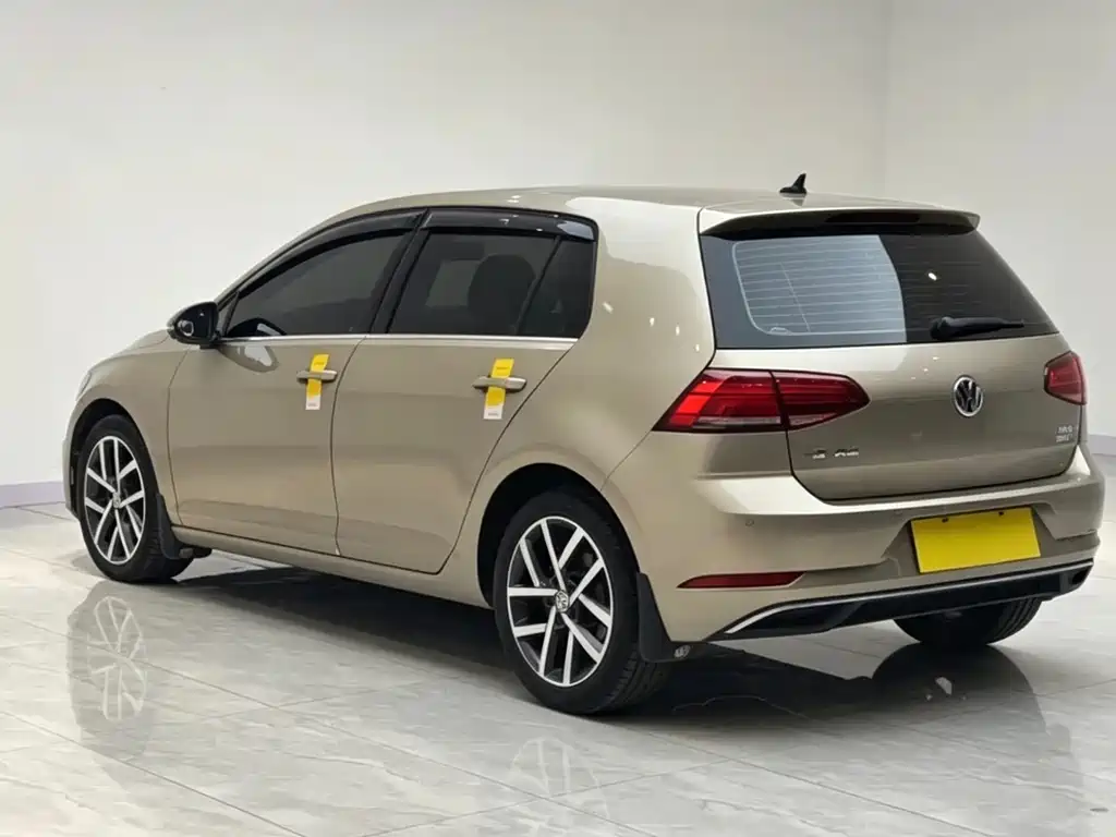 Volkswagen Golf 2020