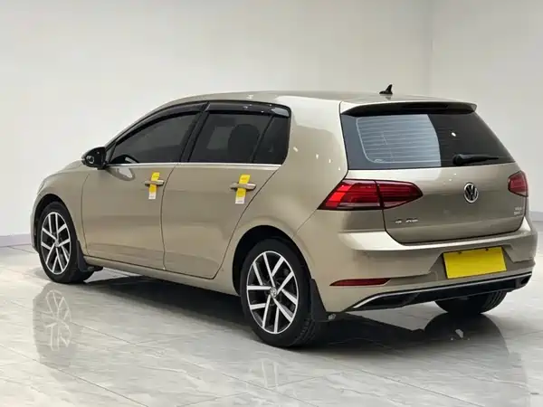 Volkswagen Golf 2020