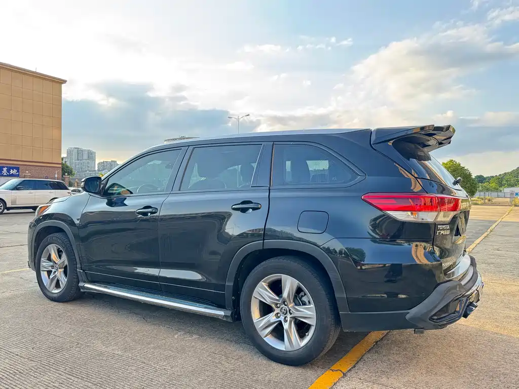 Toyota Highlander 2019 — фото 21