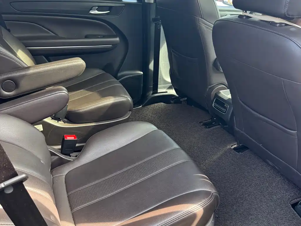 GAC Motor Trumpchi M6 2020 — фото 20