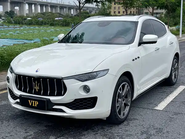 Maserati Levante 2016