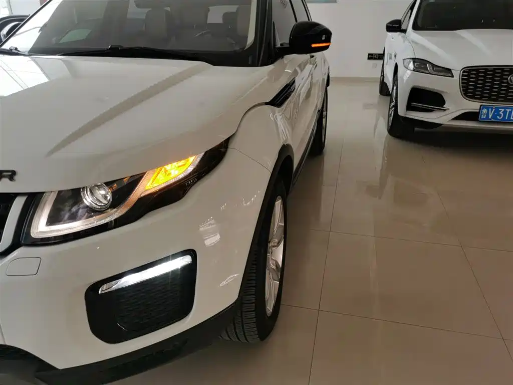 Land Rover Evoque 2016 — фото 18