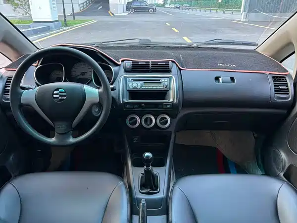 Everus S1 2015