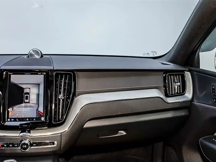 Volvo XC60 PHEV 2024 — фото 26