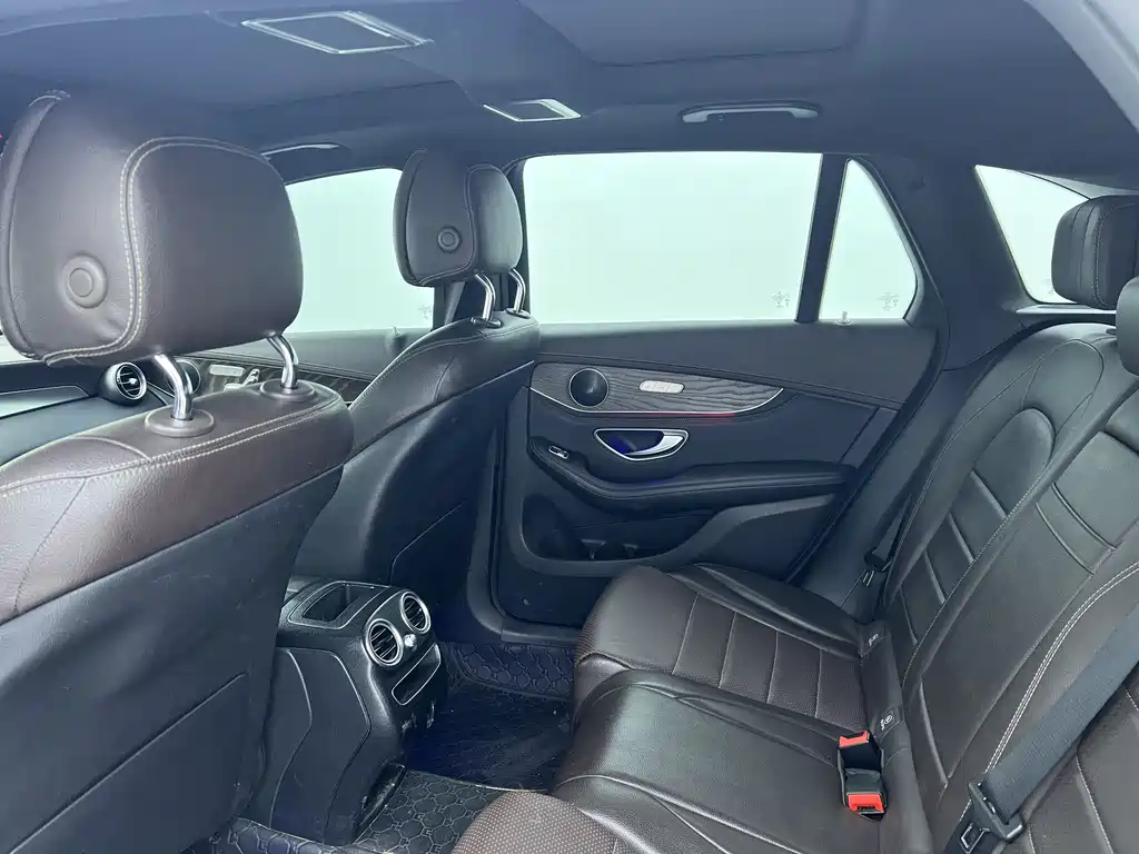 Mercedes-Benz GLC 2020 — фото 18