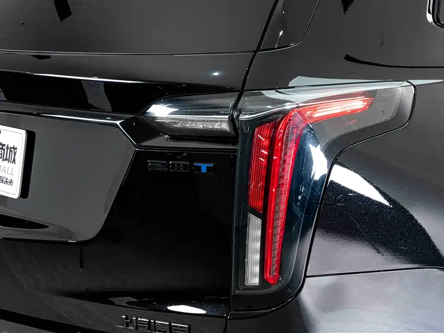 Cadillac XT6 2025 — фото 8