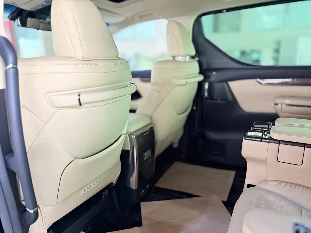 Toyota Vellfire 2019 — фото 9