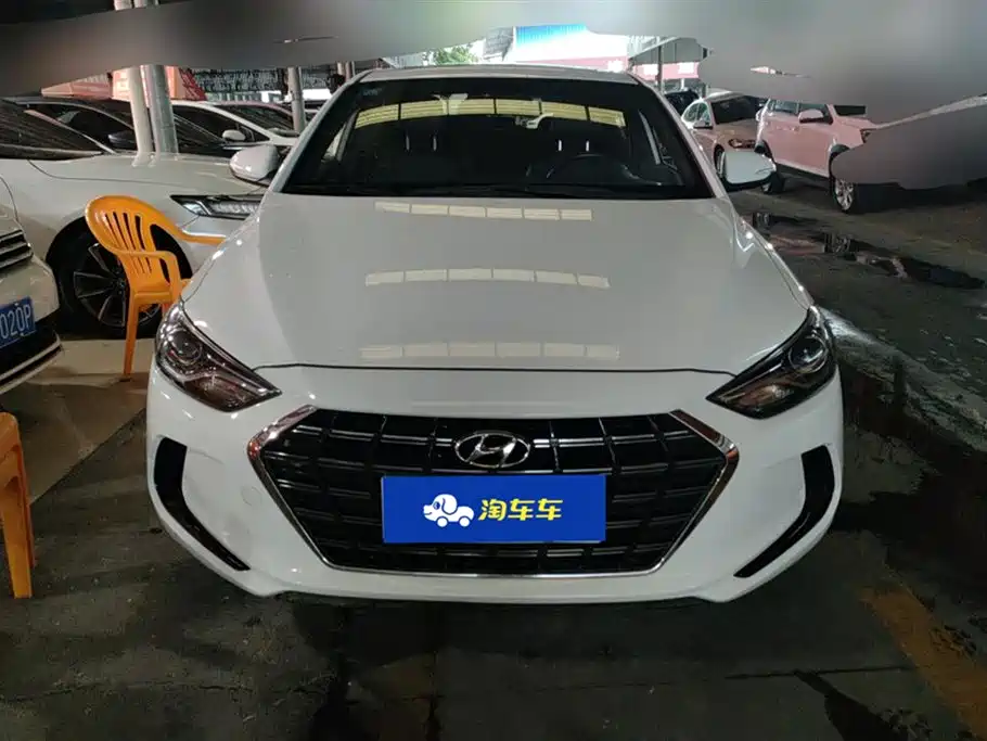 Hyundai Elantra 2020 — фото 2