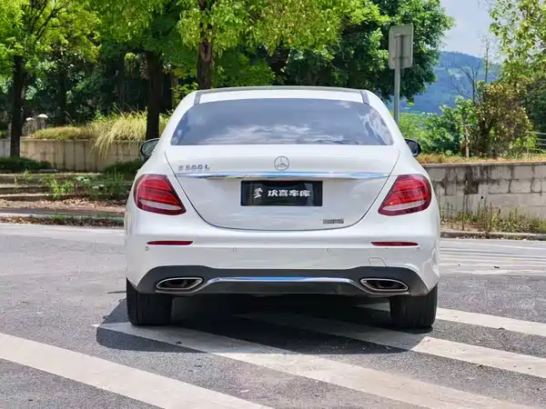 Mercedes-Benz E-Class 2017