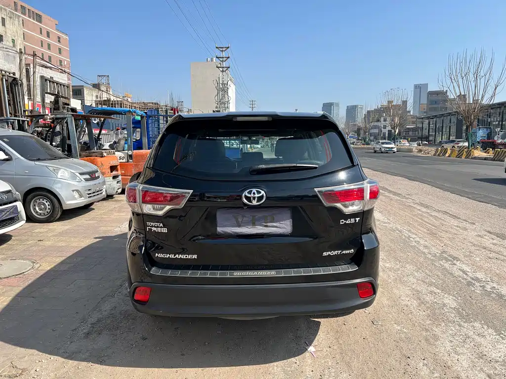 Toyota Highlander 2015 — фото 35