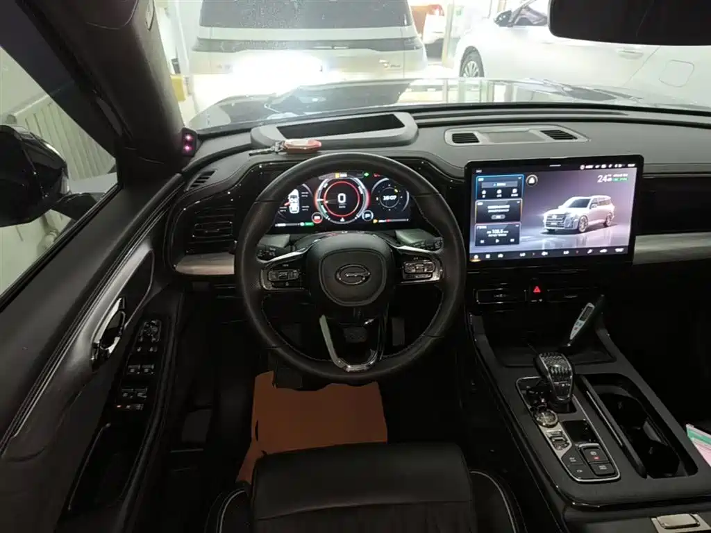 GAC Motor Trumpchi GS8 2023 — фото 11