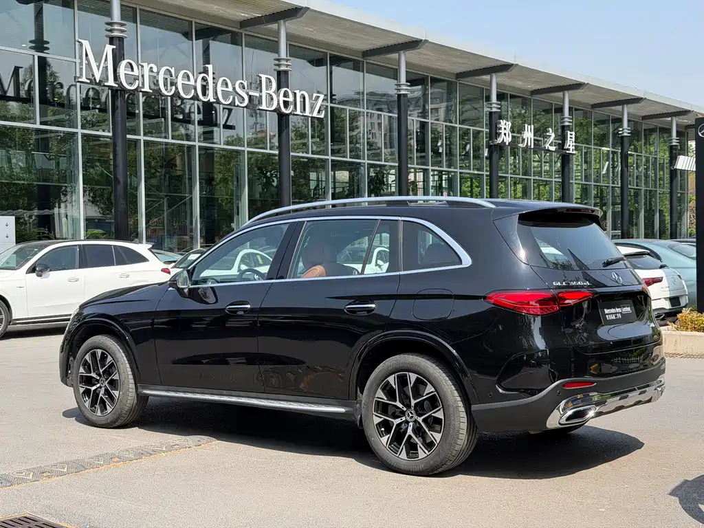 Mercedes-Benz GLC EV 2025 — фото 3