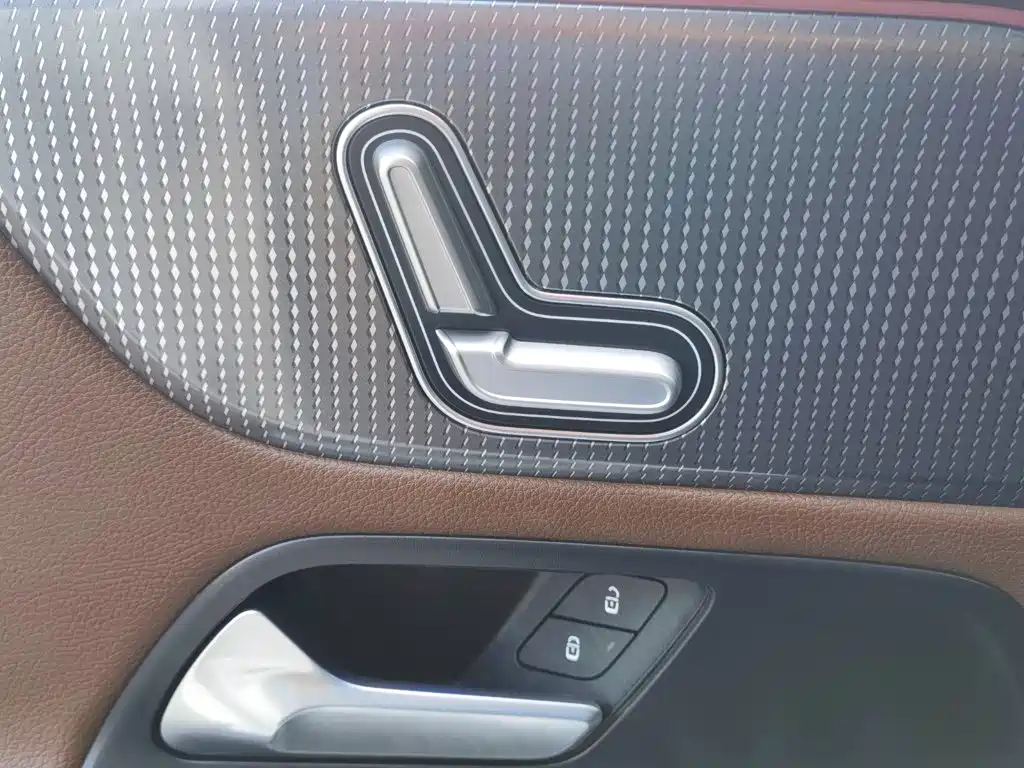 Mercedes-Benz GLB 2022 — фото 30