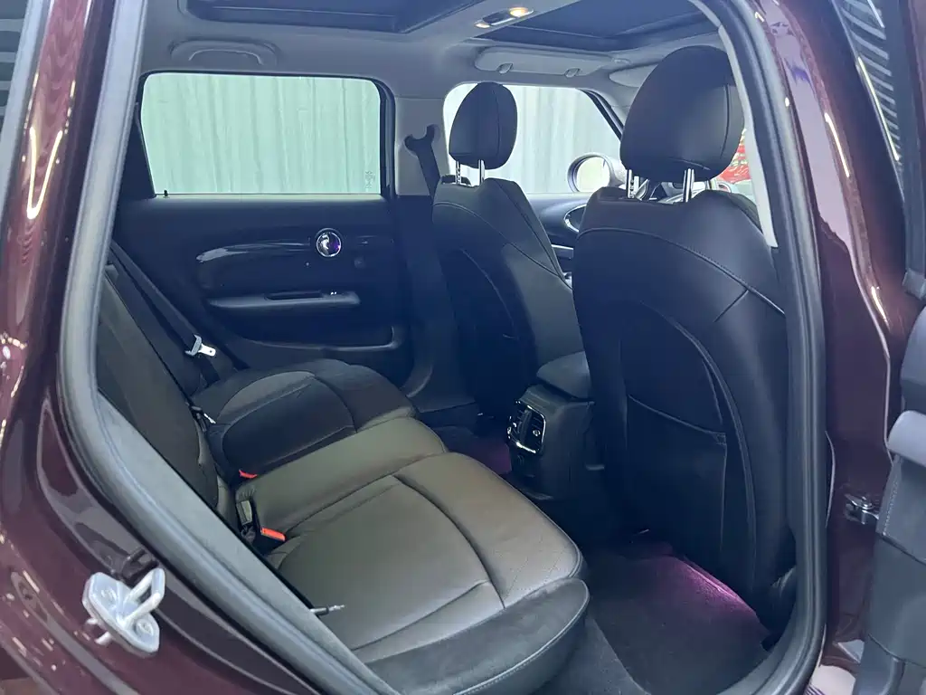 MINI Clubman 2018 — фото 19