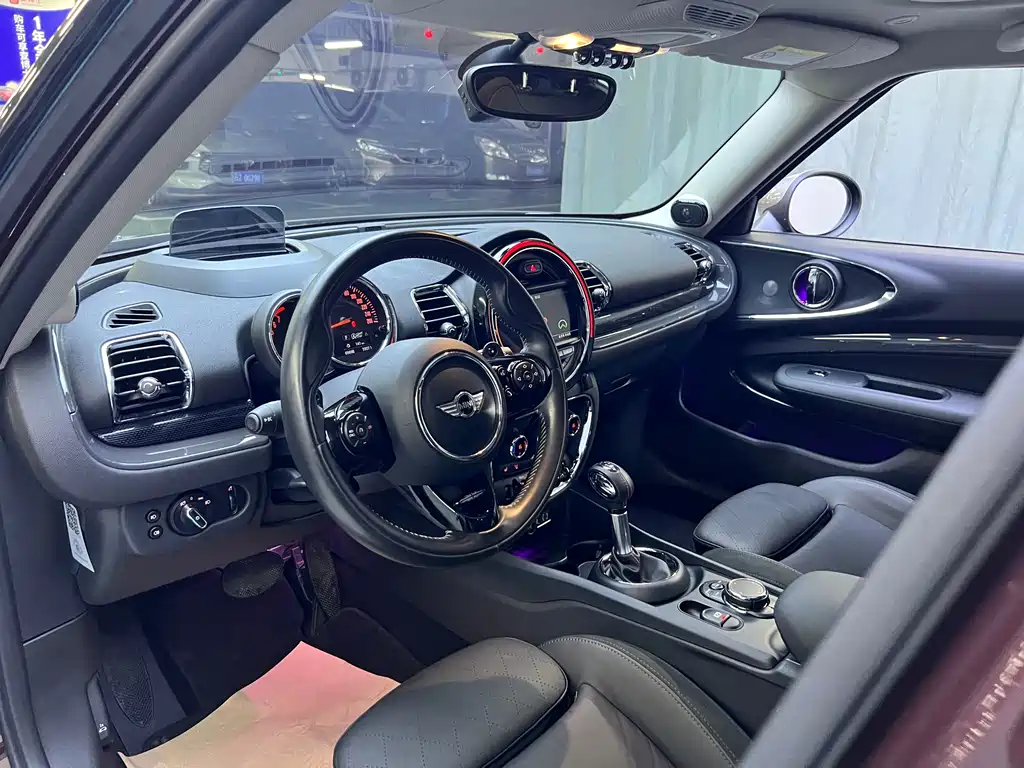 MINI Clubman 2018 — фото 12