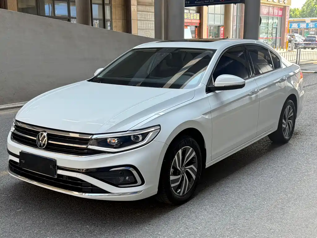 Volkswagen Bora 2023