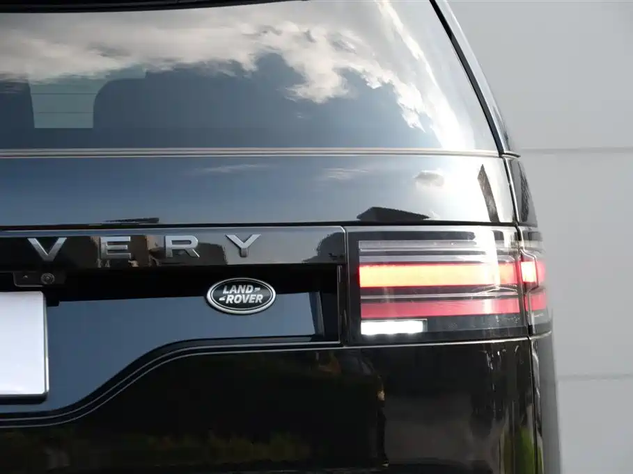 Land Rover Discovery 2025 — фото 20