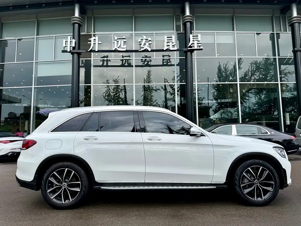 Mercedes-Benz GLC 2021