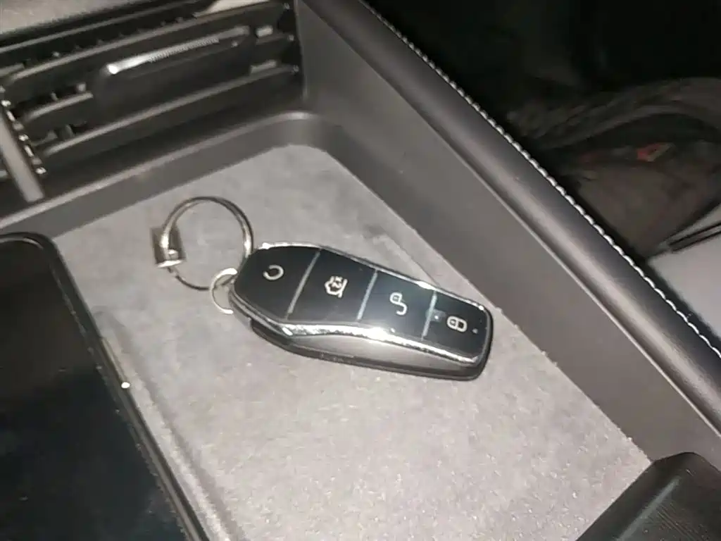 BYD Seal 06 DM-i Wagon 2025 — фото 9