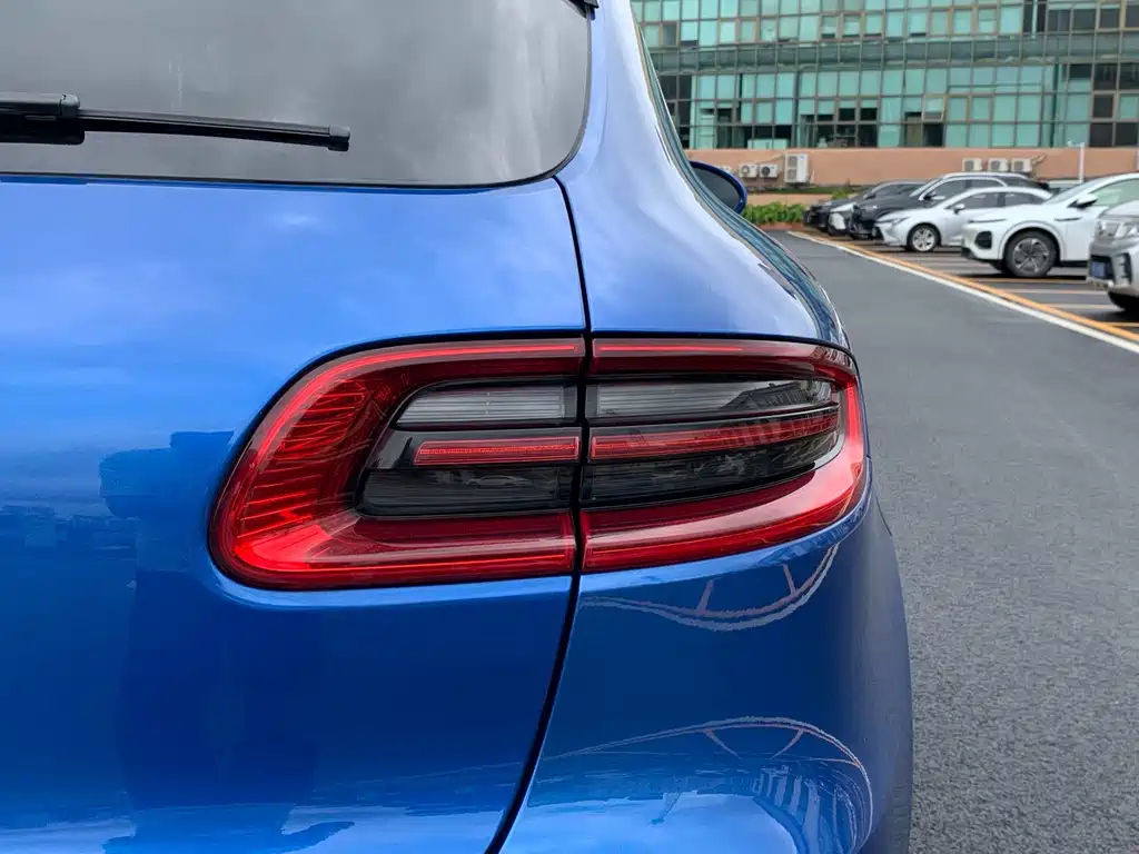 Porsche Macan 2016 — фото 13