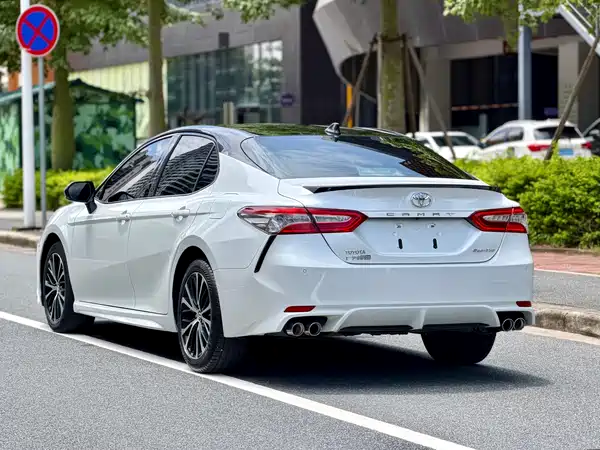 Toyota Camry 2018