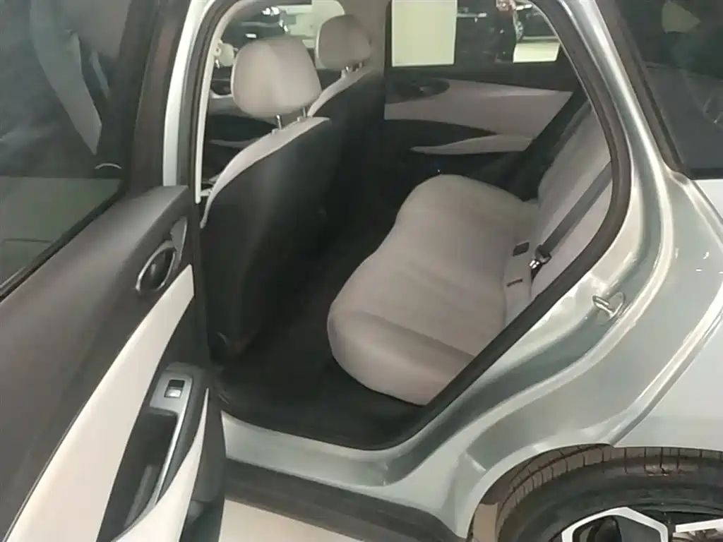 BYD Seal 06 DM-i Wagon 2025 — фото 17