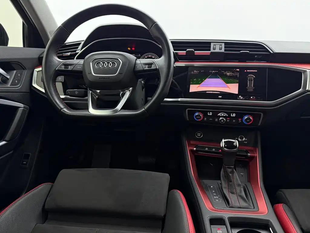 Audi Q3 2022 — фото 10