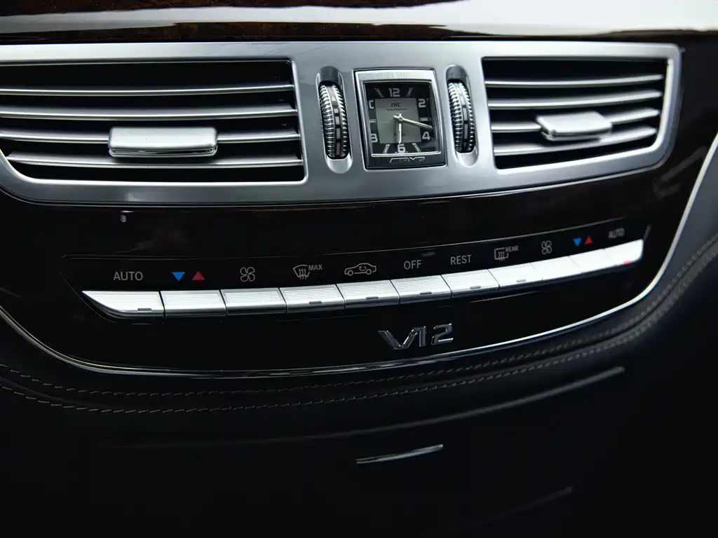 Mercedes-Benz S-Class AMG 2013 — фото 22