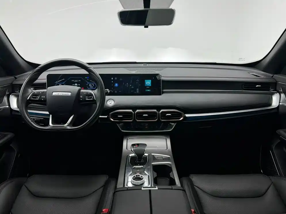 Jetour X70 PLUS 2022 — фото 18