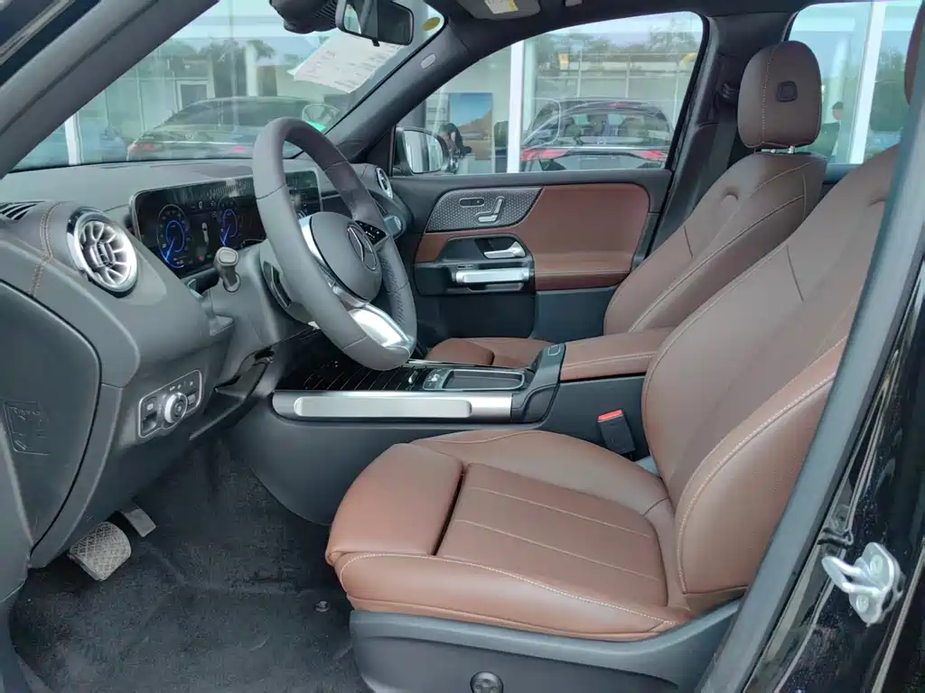 Mercedes-Benz EQB 2025