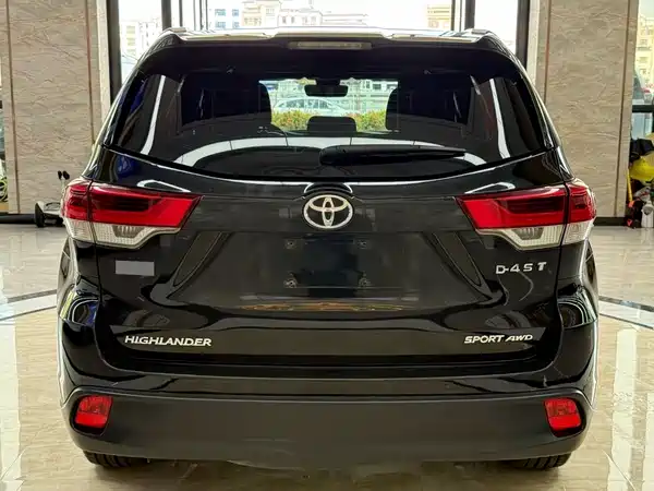 Toyota Highlander 2021